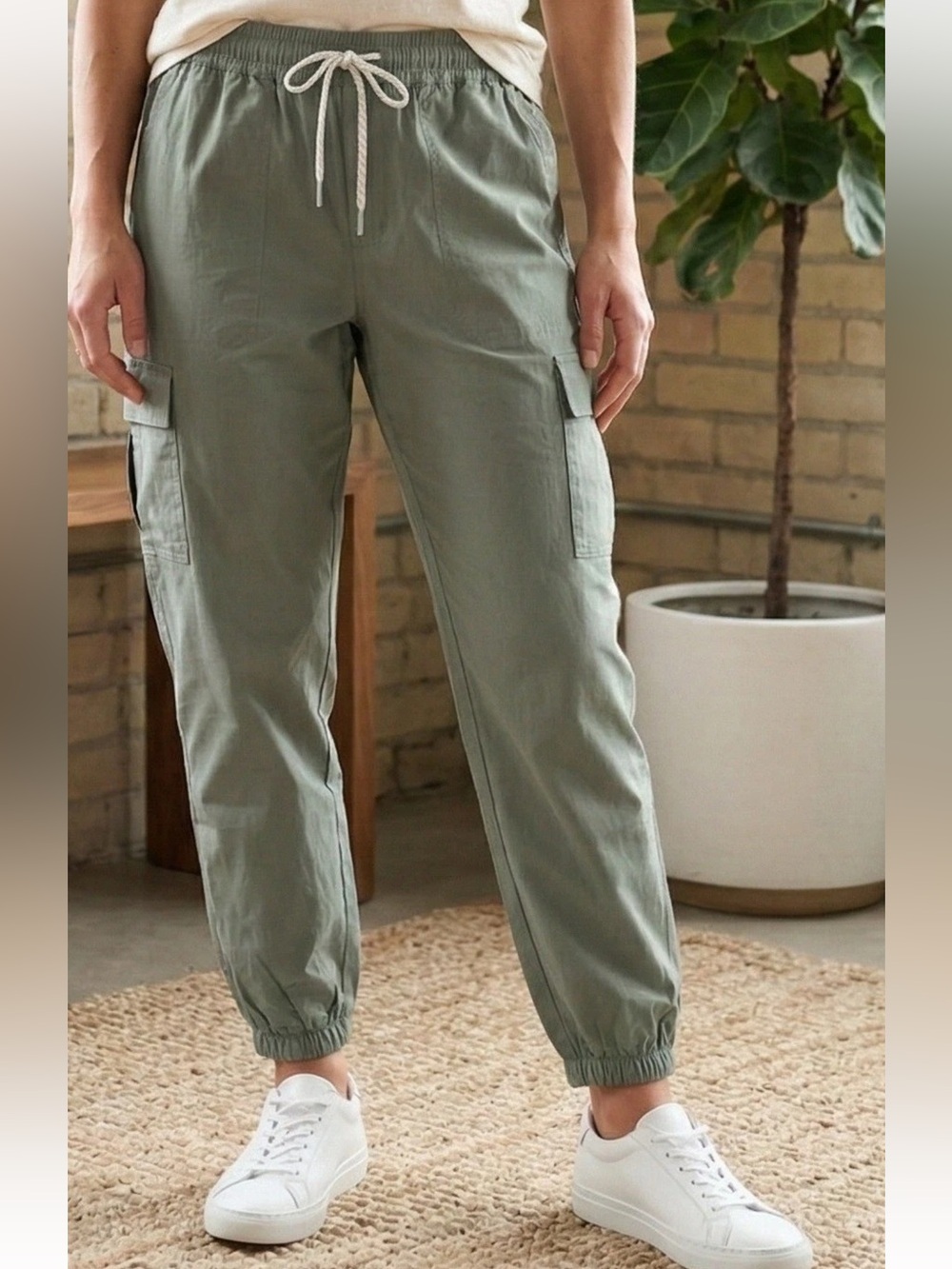 Vuori Birch Cargo Jogger Pants Size: XS